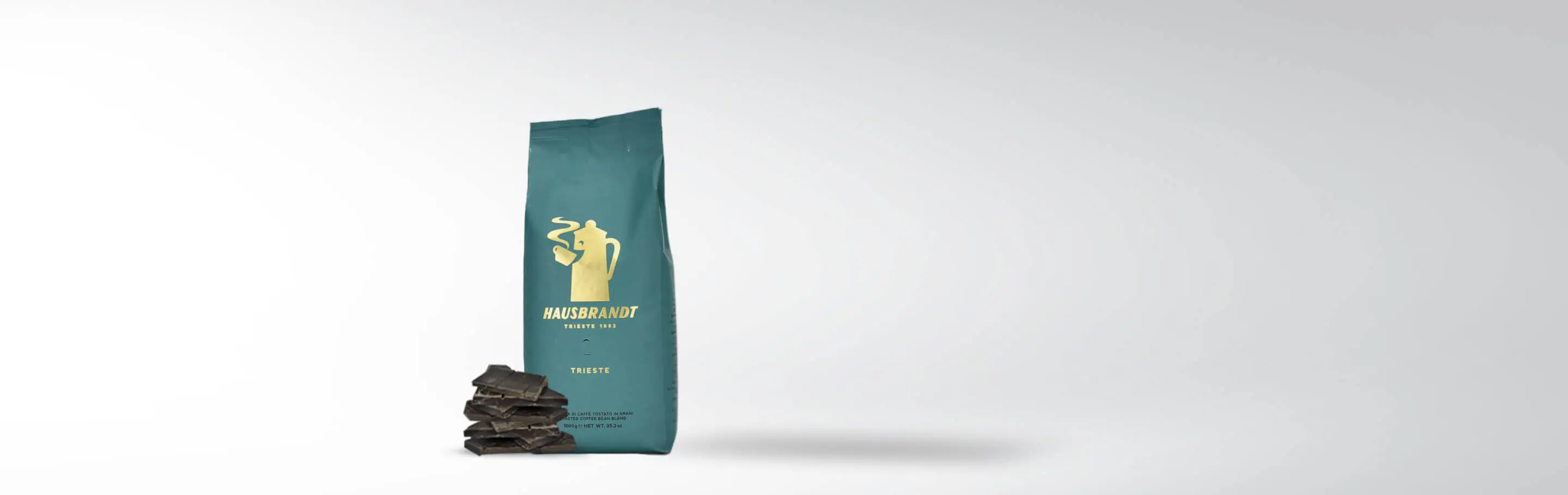 Pack of Hausbrandt Coffee Trieste with coffee beans